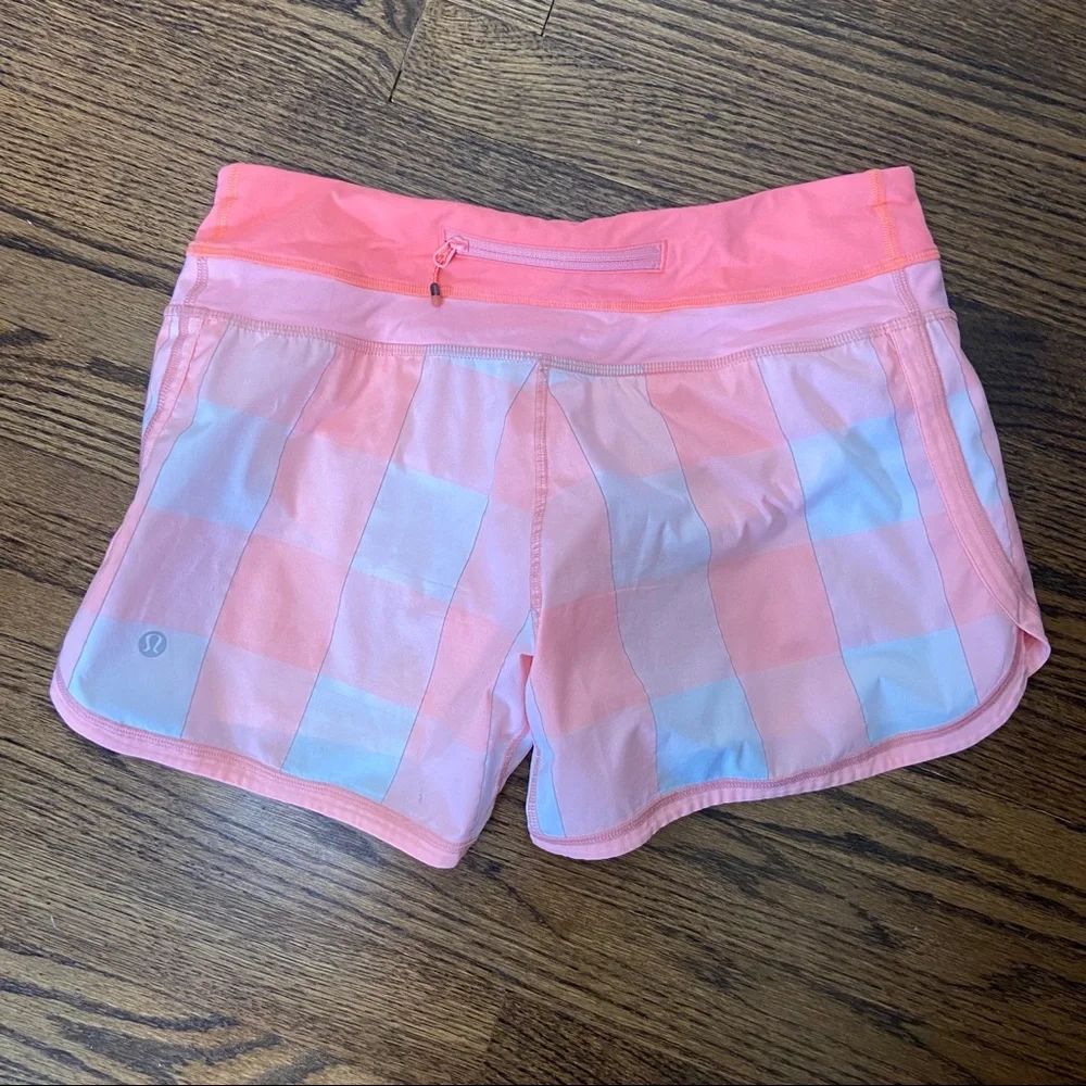 Lululemon Plaid Groovy Run shorts